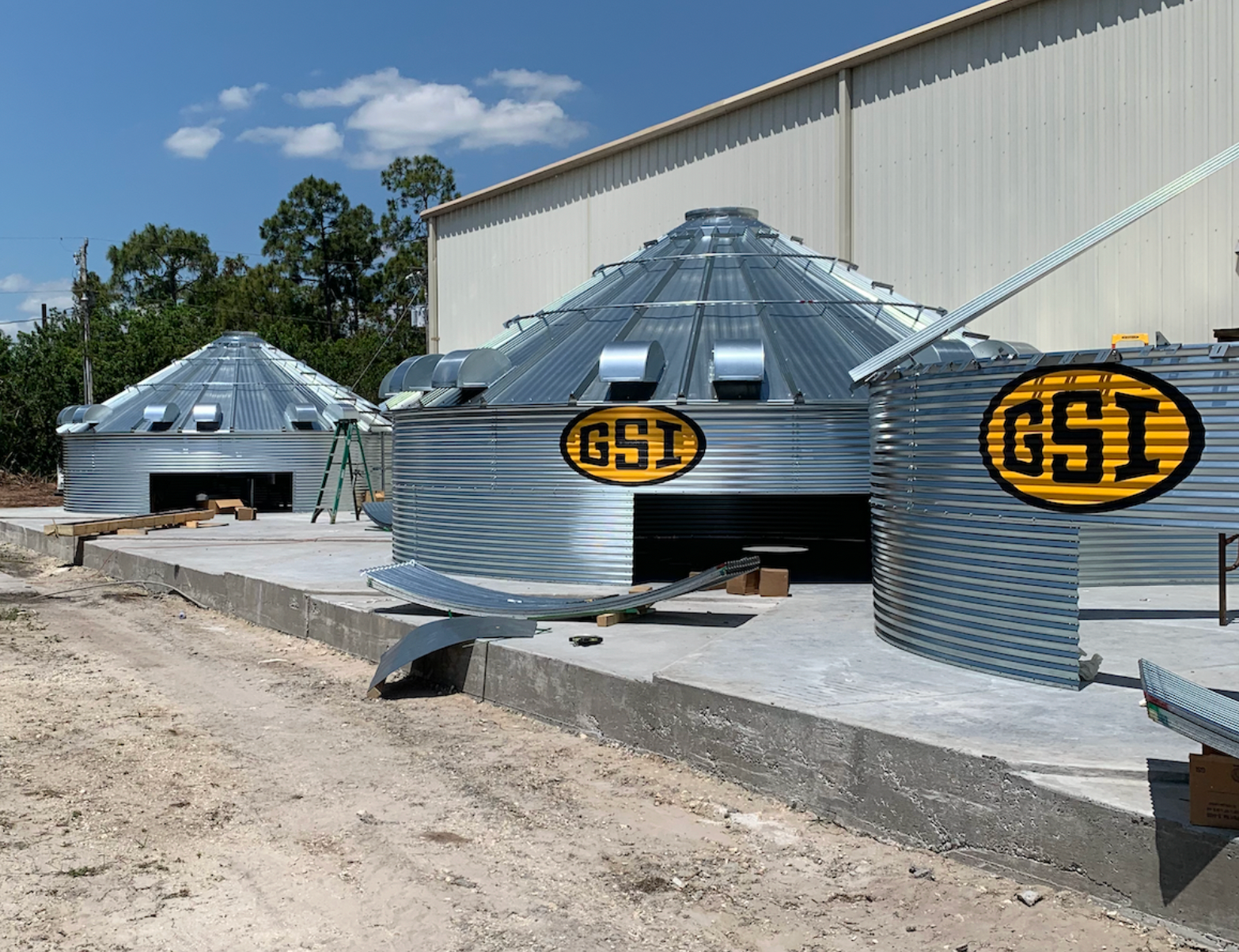 Modernized commercial drying silos at the facility